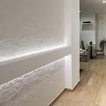 - A 住宿加早餐酒店