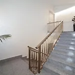 - A 4* 卡斯特罗维拉里
