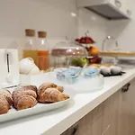 - A 卡斯特罗维拉里