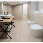 - A 卡斯特罗维拉里
