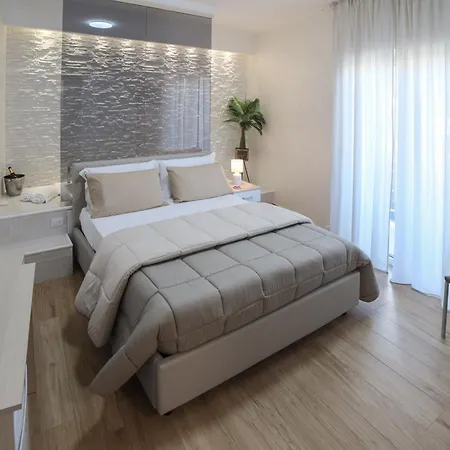 - A Panzió Castrovillari