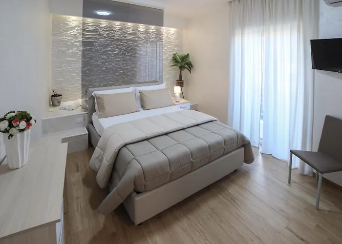 - A Panzió Castrovillari